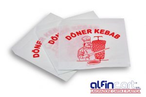 Dönertüten für Döner Kebab aus weiß gebleichtem Papier.