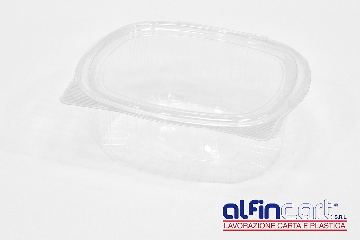 Vaschette ovali monouso in plastica neutra trasparente per usi alimentari.